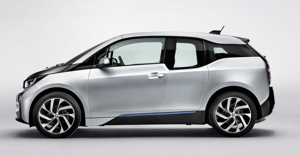 bmw i3 в городе